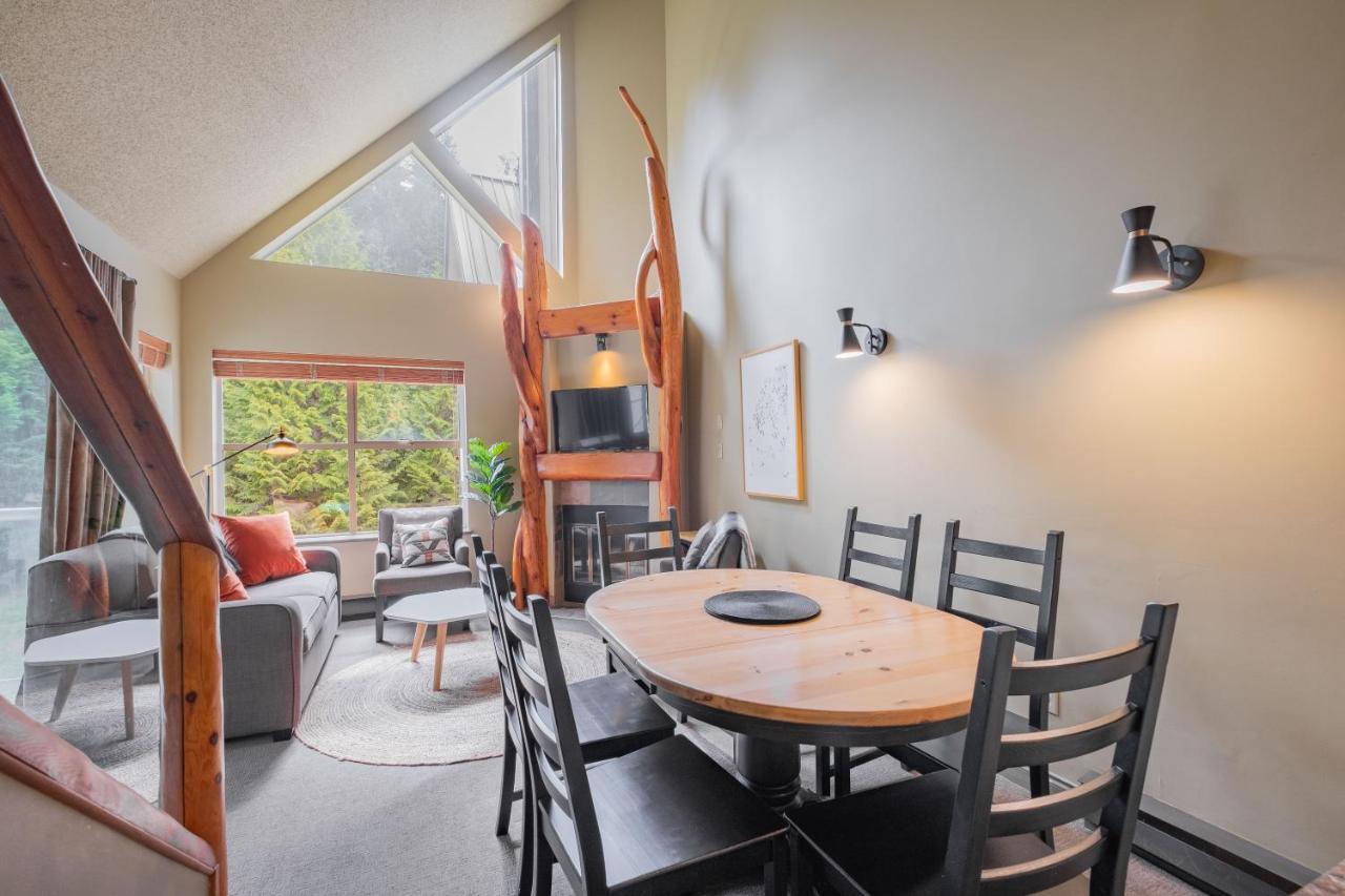 Wildwood Lodge By Outpost Whistler Exterior photo